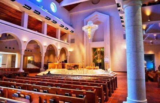 Igrejas com cultos e missas em português em Orlando